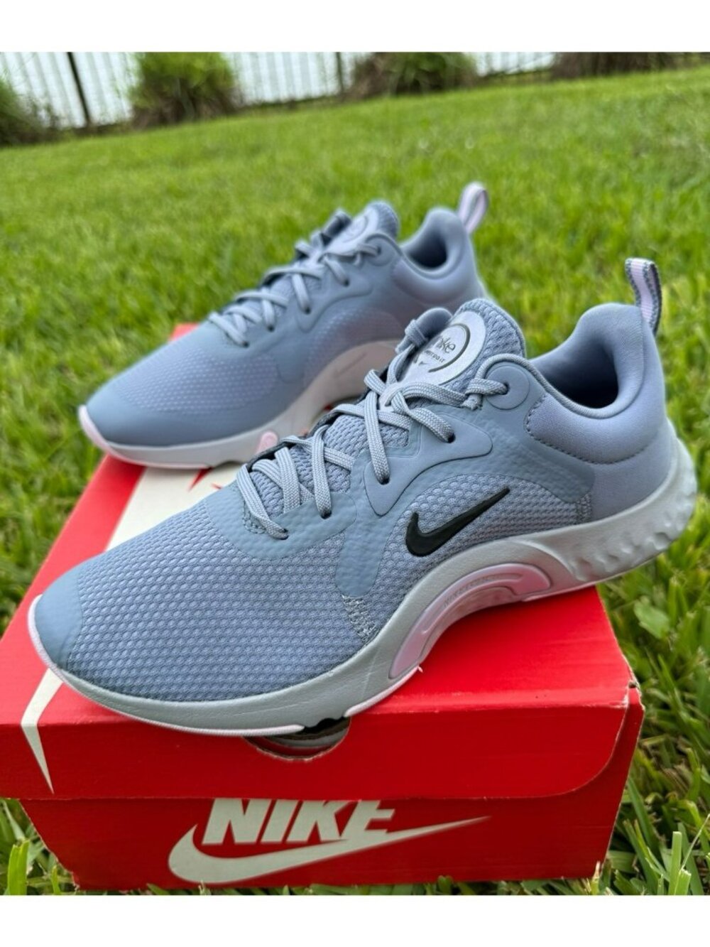 * 6.5 WOMEN'S NIKE RENEW IN-SEASON TR 11 ASHEN SLATE / GRAY DA1349-445